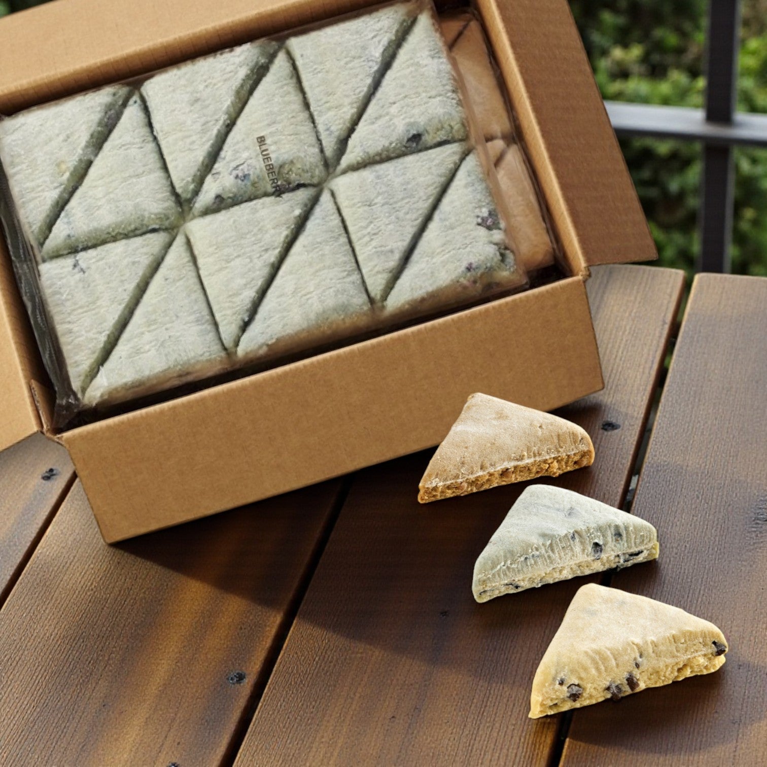 Pillsbury Bakeries Assorted Scone Dough – Chocolate, Cinnamon & Blueberry (96 ct)