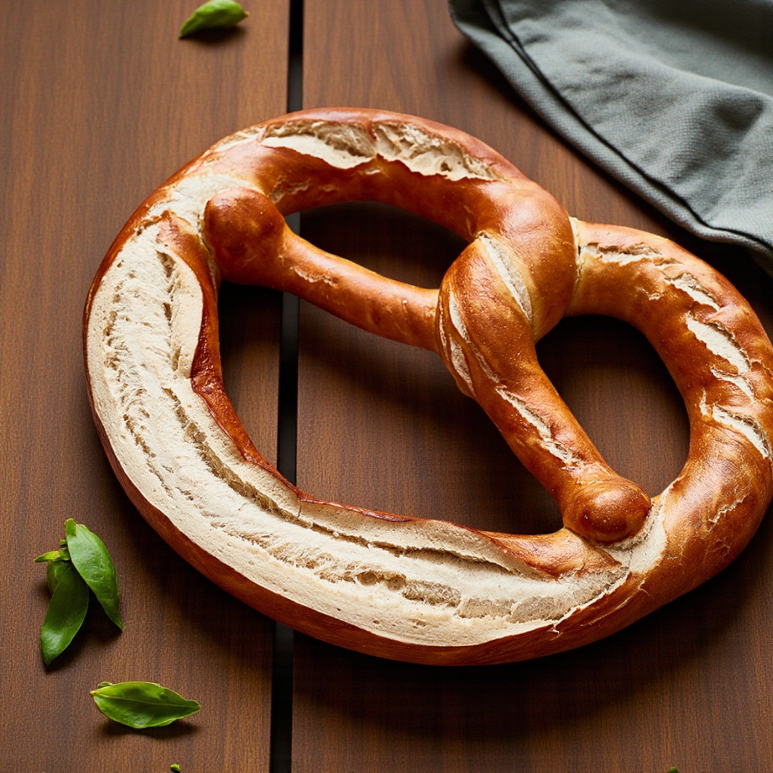 Prop & Peller Mega Soft Pretzel Twist – 16 oz (Case Qty: 8)