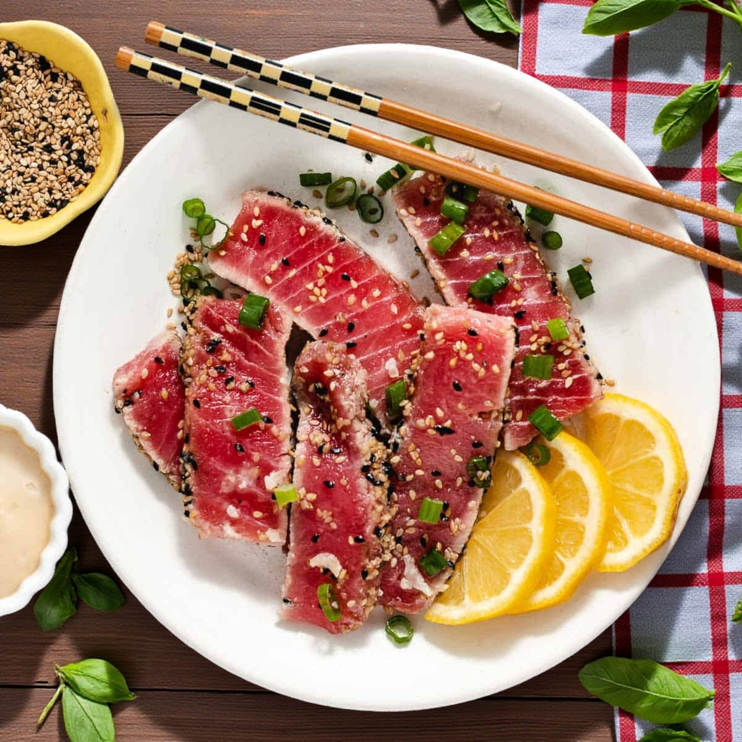 Emperor’s Choice Seafood – Yellowfin Tuna Saku, 8–10 oz (Indonesia)