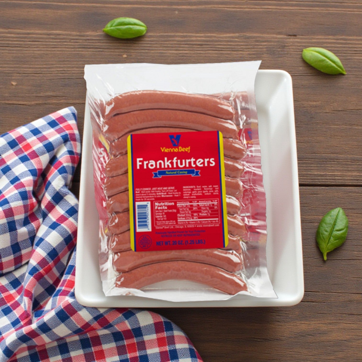 The Vienna Beef Hot Dog Kit – Frankfurters + Poppy Seed Buns brings you classic Vienna Beef frankfurters and authentic poppy seed buns—everything you need to build your own Chicago-style hot dogs at home.