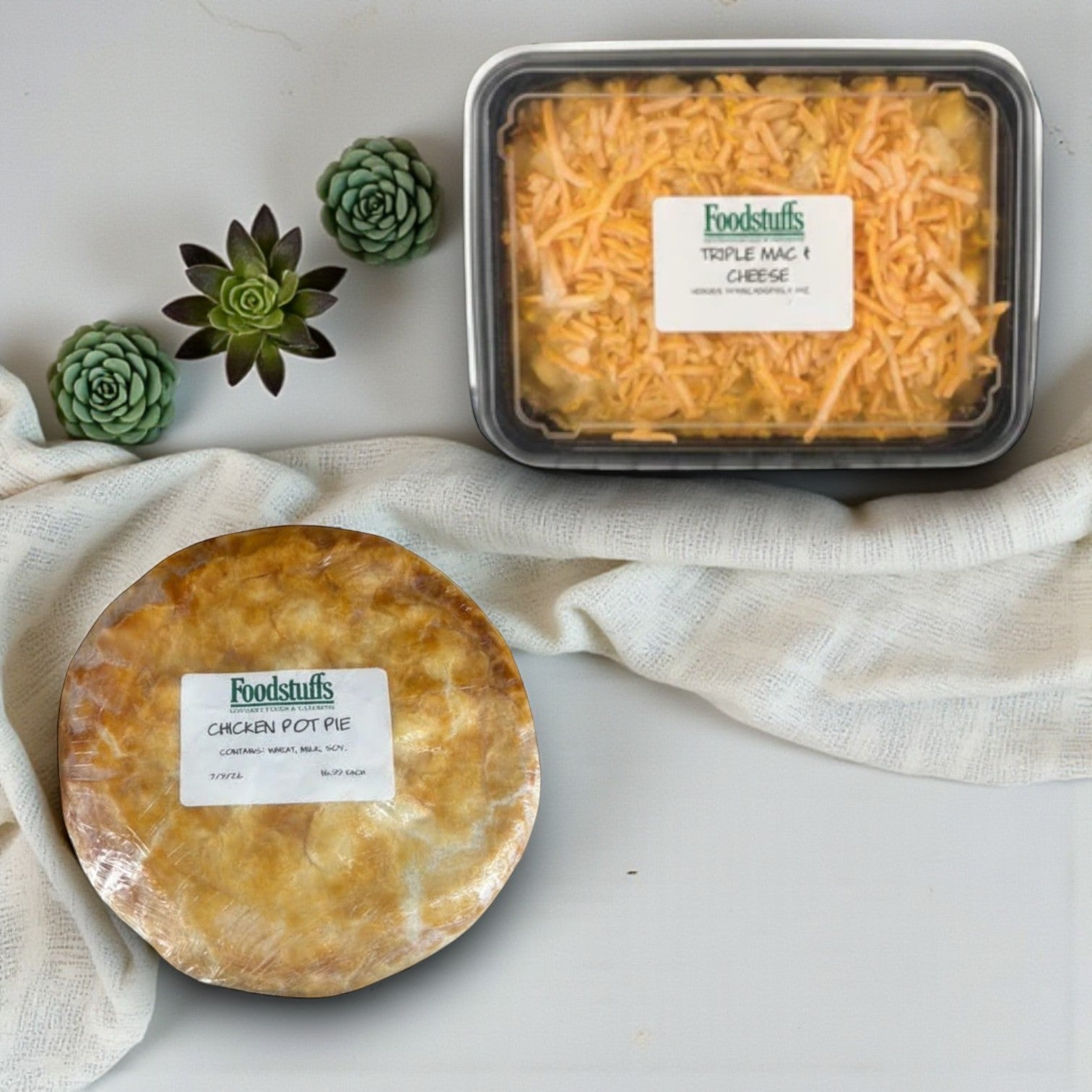Foodstuffs Gourmet Foods Comfort Classics Duo – Chicken Pot Pie & Triple Mac & Cheese