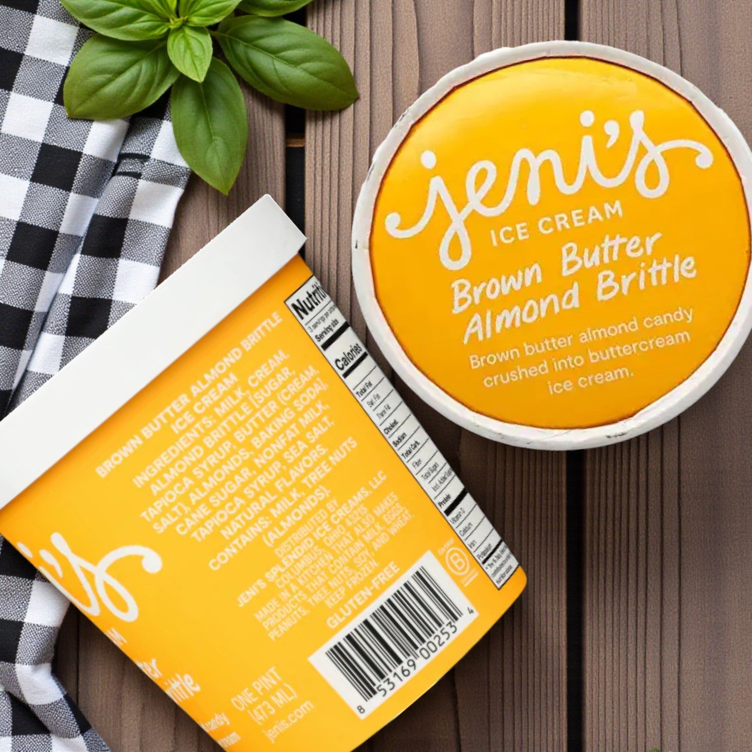 Jeni’s Brown Butter Almond Brittle Ice Cream – 1 Pint