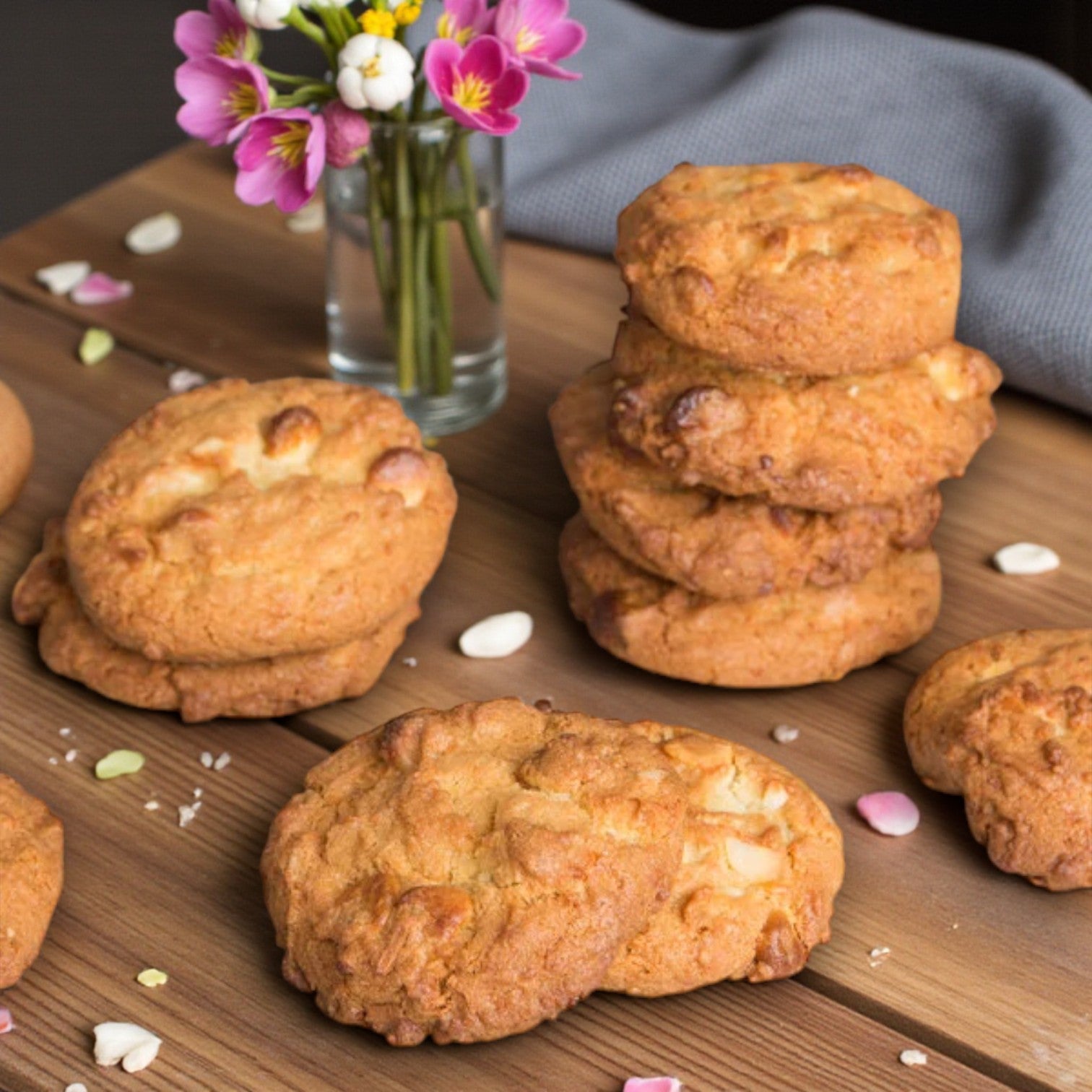 Frozen David’s Cookies – Macadamia White Chocolate Chip Cookie Dough, 120 × 1.5 oz