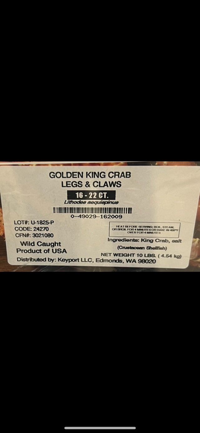 The label on the Keyport Golden Alaskan King Crabs 16/22 Count, 10 lb Box shows the lot number, weight, and distributor details. Featuring sustainable sourcing from the USA, these premium wild-caught crab legs and claws offer an exceptional seafood experience.