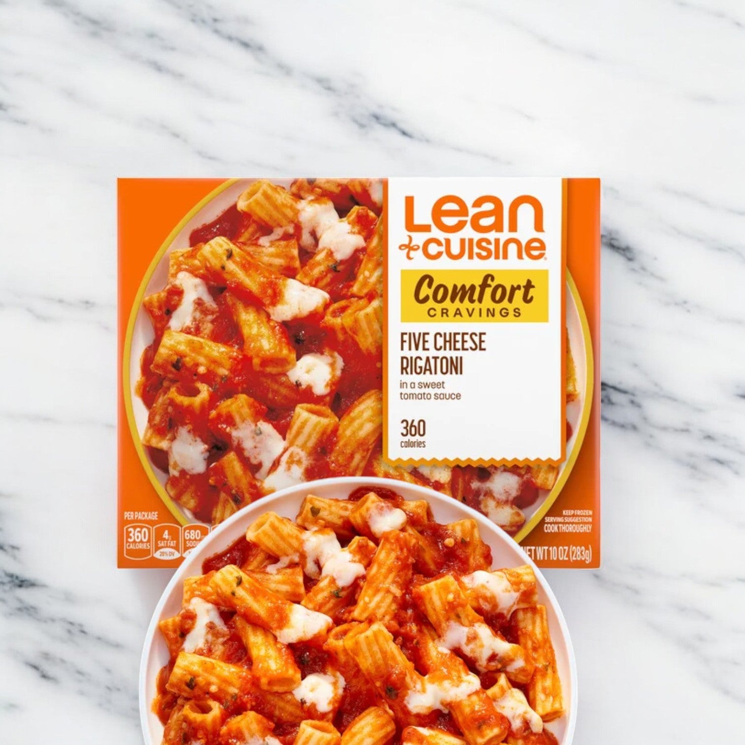 A box of Lean Cuisine Favorites Five Cheese Rigatoni, 10 oz. - 1 Count, featuring microwaveable pasta rigatoni in a sweet tomato sauce and topped with melted cheese.