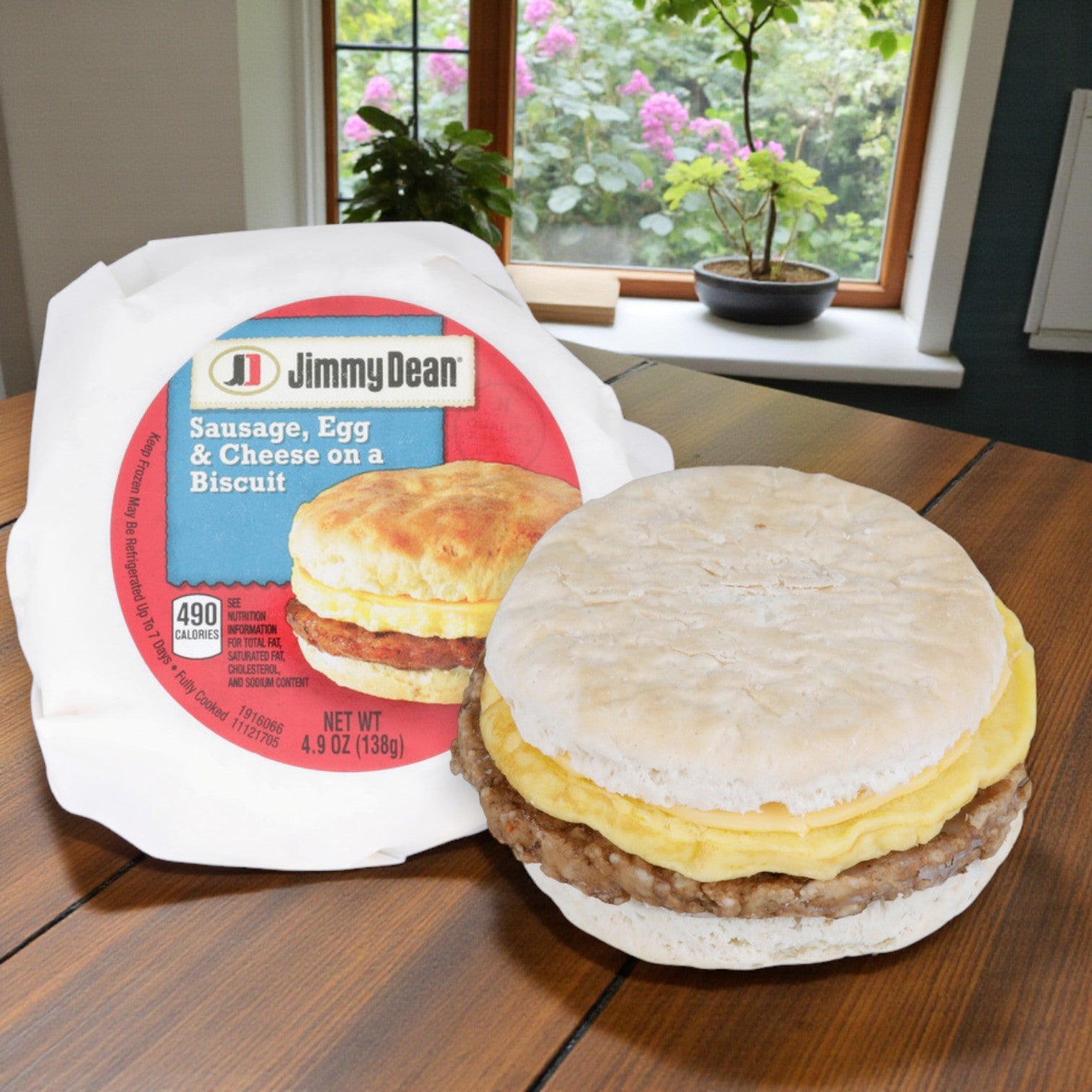 Jimmy Dean Biscuit Sandwiches with Egg, Cheese & Sausage – Individually Wrapped (12 × 4.9 oz)