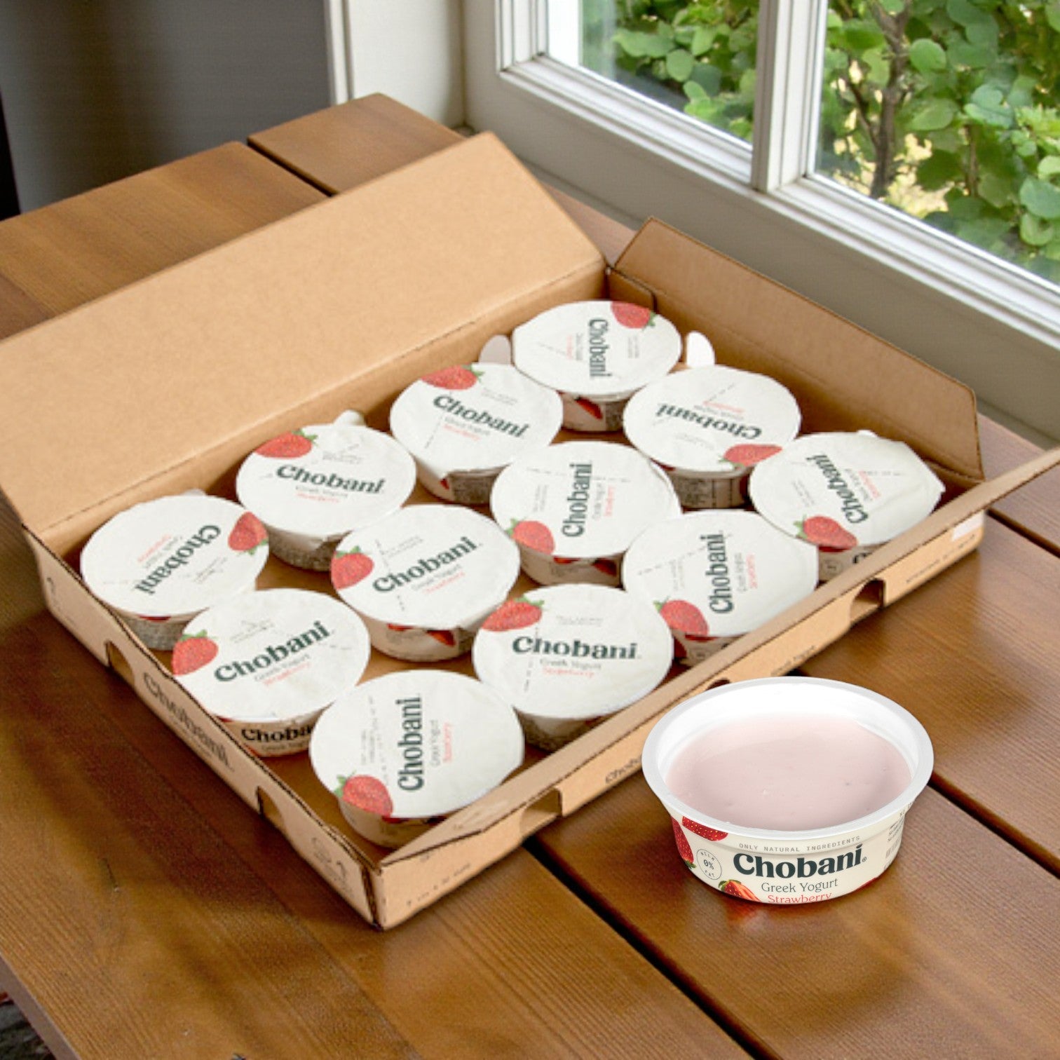 Chobani Greek Yogurt — Strawberry (12 × 4 oz)