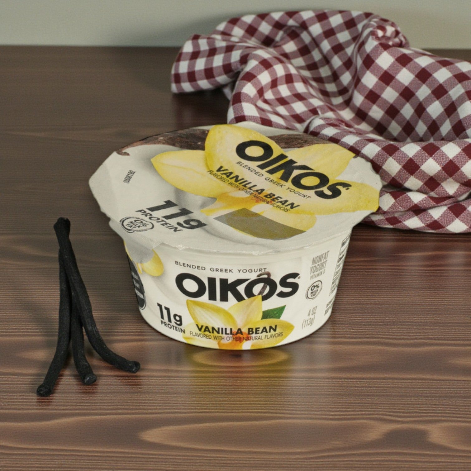 Oikos Greek Yogurt — Vanilla Bean Blended (12 × 4 oz)