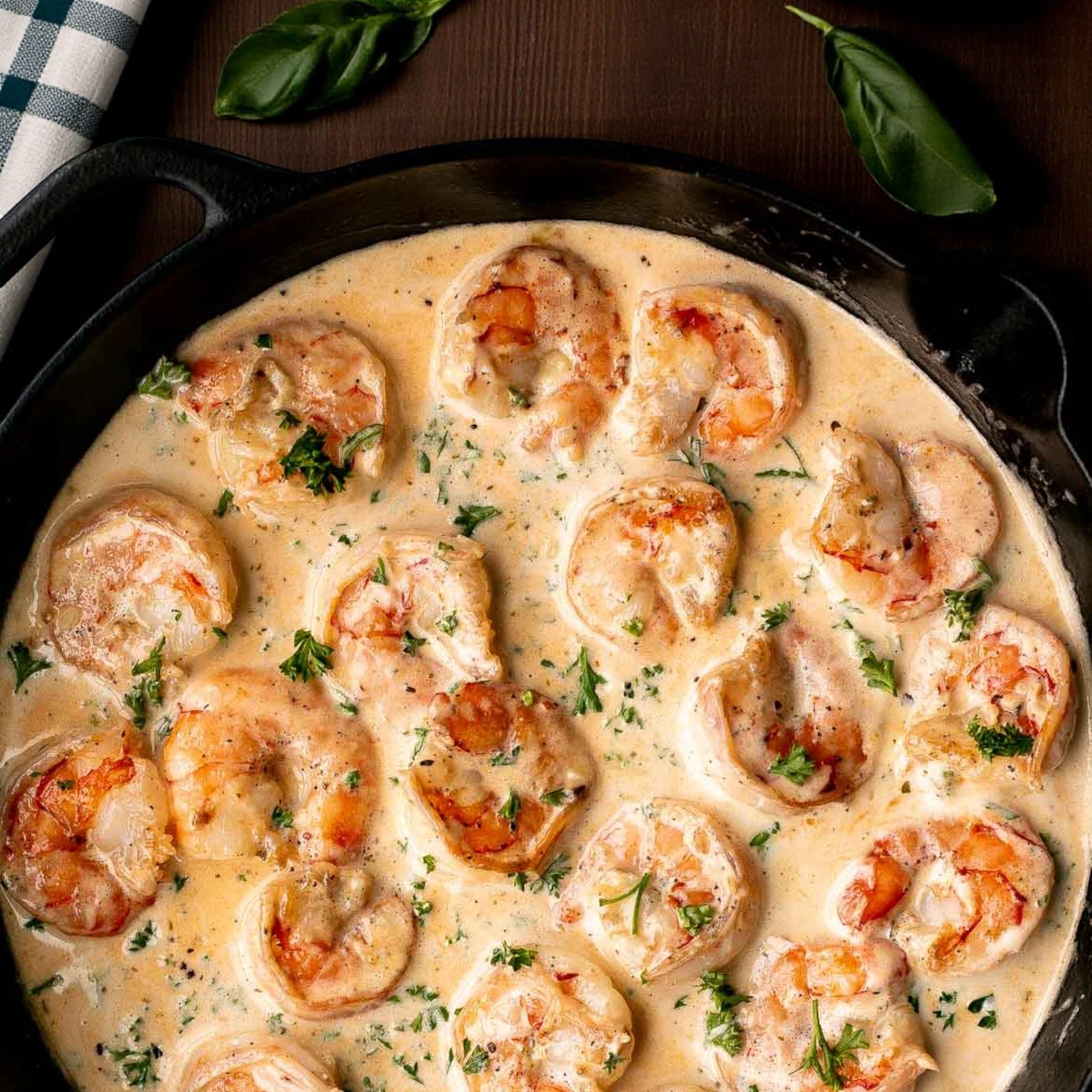 Shrimp White Peeled and Deveined, Tail-Off (26/30 Count) — 4/2.5 lb Bags