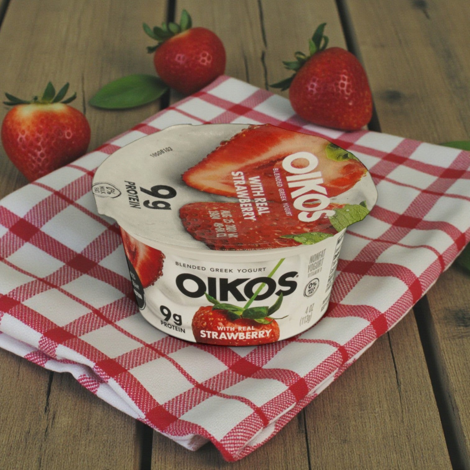 Oikos Greek Yogurt — Strawberry Blended (12 × 4 oz)